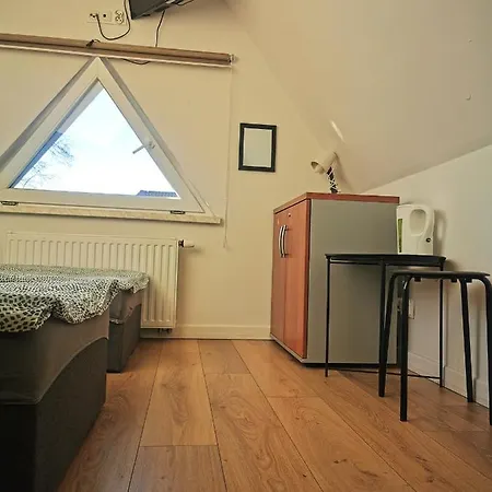 55 - Darmowy Parking Hostel