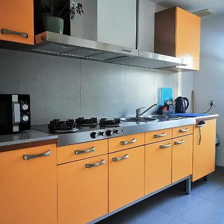 55 - Darmowy Parking Hostel Βρότσλαβ