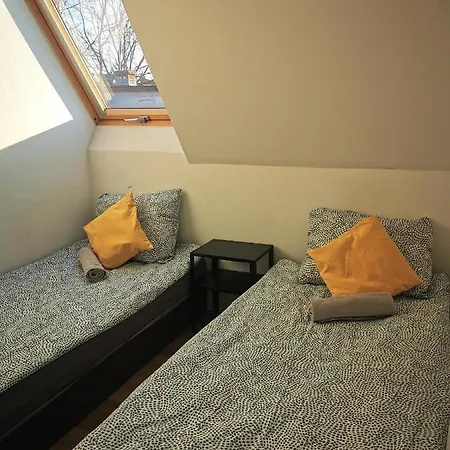 Albergue 55 - Darmowy Parking Wrocław